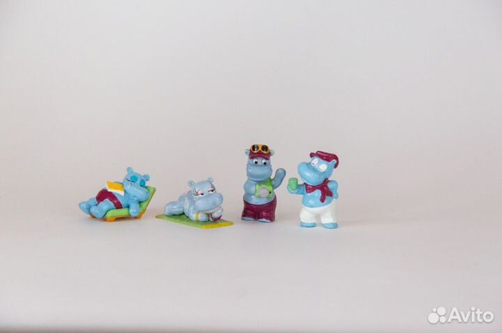 Киндер сюрприз Бегемоты пляжные Happy Hippos