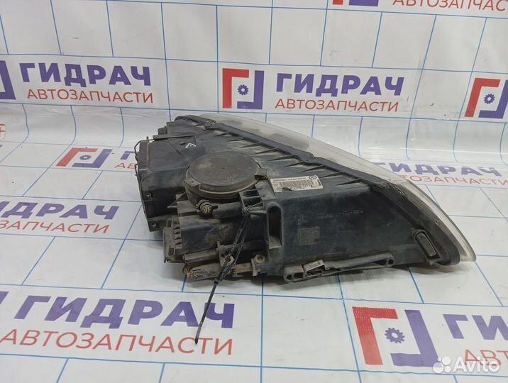 Фара левая Volkswagen Touareg (GP) 7L6941017BG