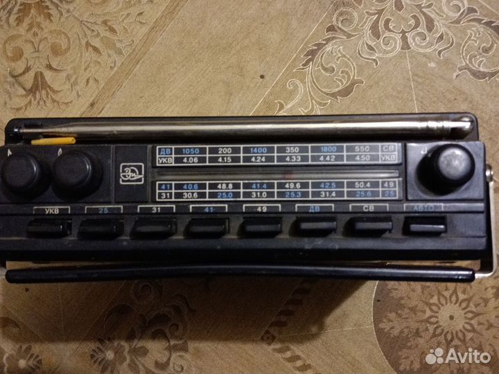 Продам магнитолу Урал авто 2