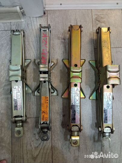 Домкрат Toyota контрактный