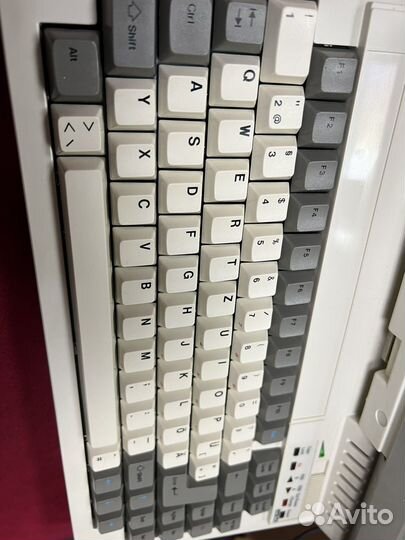 Ноутбук Highscreen 1984 года