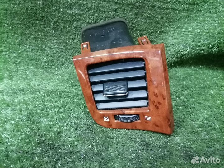 Решётка вентиляционная 55660-44120 Toyota Ipsum AC
