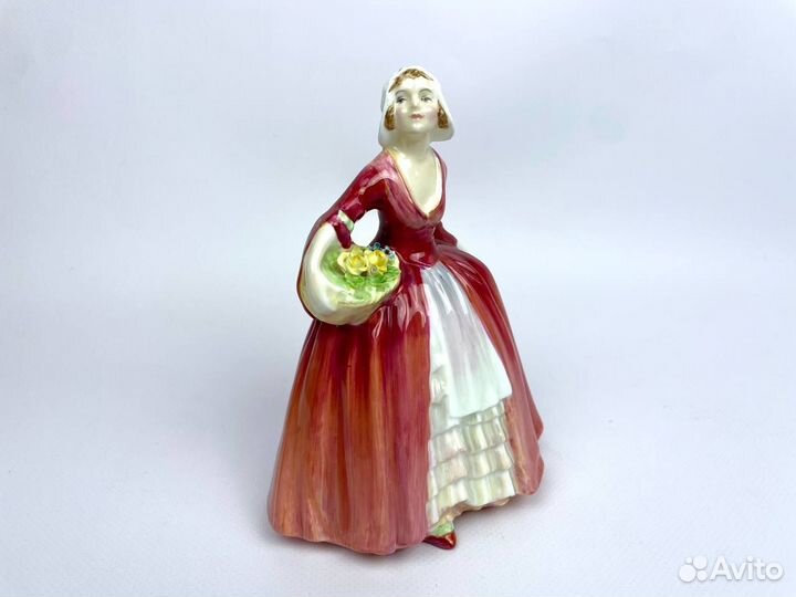 Коллекционная фарфоровая статуэтка Royal Doulton