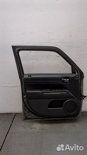 Дверь боковая левая передняя Jeep Patriot 2010, 2011