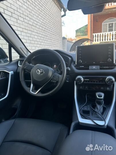Toyota RAV4 2.5 AT, 2021, 7 966 км