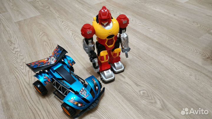 Игрушка робот