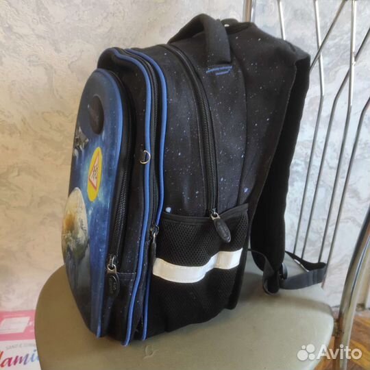 Рюкзак ранец школьный 1-4 класс на мальчика