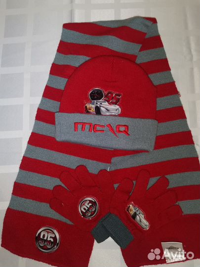 Шапка шарф и перчатки