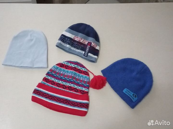 Шапочки для малыша вязаные и трикотаж разных раз