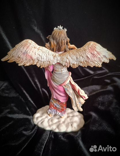 Статуэтка Christine Harworth 'Star of Heaven'