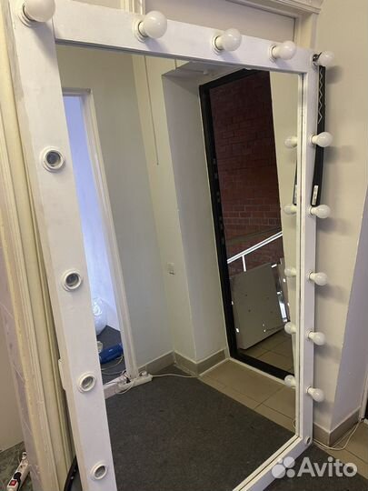 Гримерное зеркало