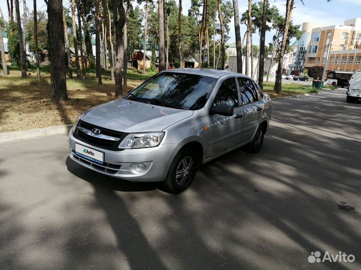 LADA Granta 1.6 МТ, 2012, 107 600 км