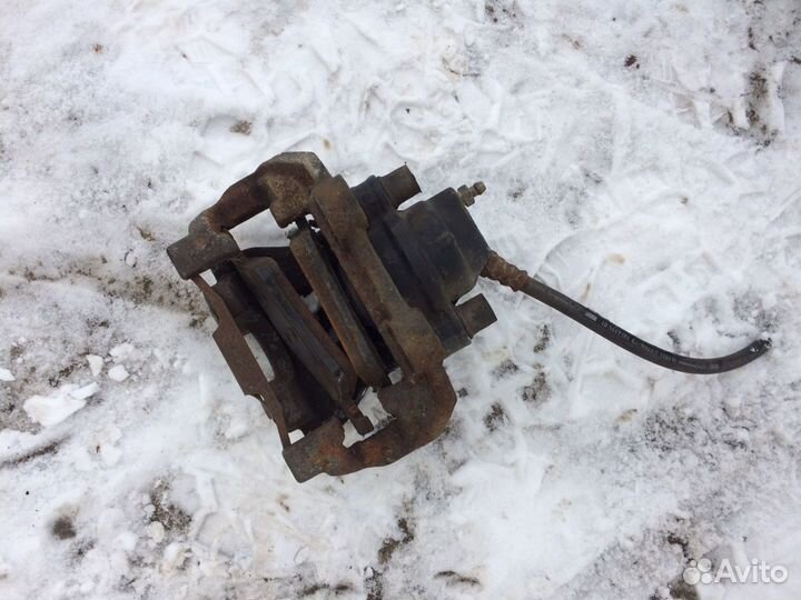 Суппорт тормозной задний Mercedes Benz W220 5.0