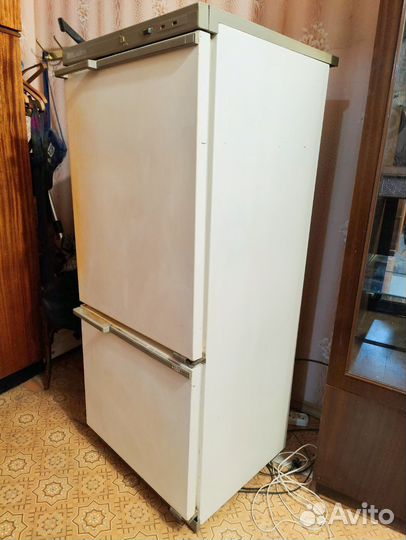 Холодильник бу 2камерный Мир кшд-270/80