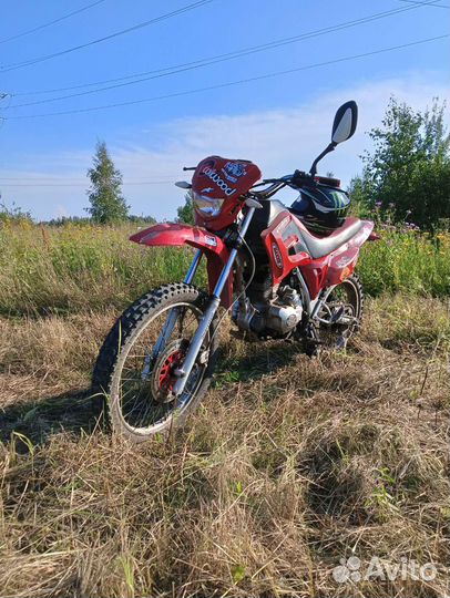 Мотоцикл lifan LF200GY-5