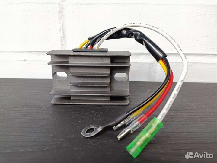 Реле регулятор лодочного мотора Suzuki DF 15 9.9