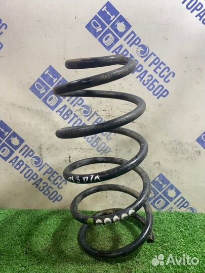 Пружина подвески передняя левая Skoda Octavia