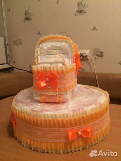 Торт с коляской из памперсов