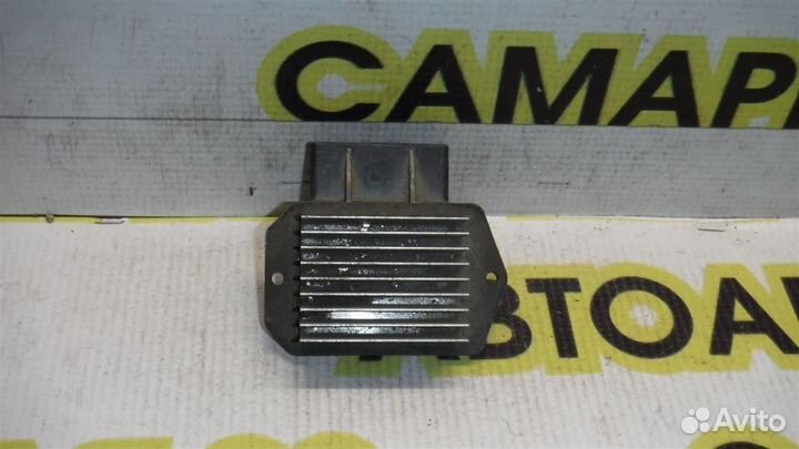 Резистор отопителя Toyota Avensis II (T250) 2003