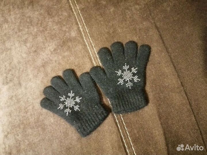 Шлемы, шапки, краги