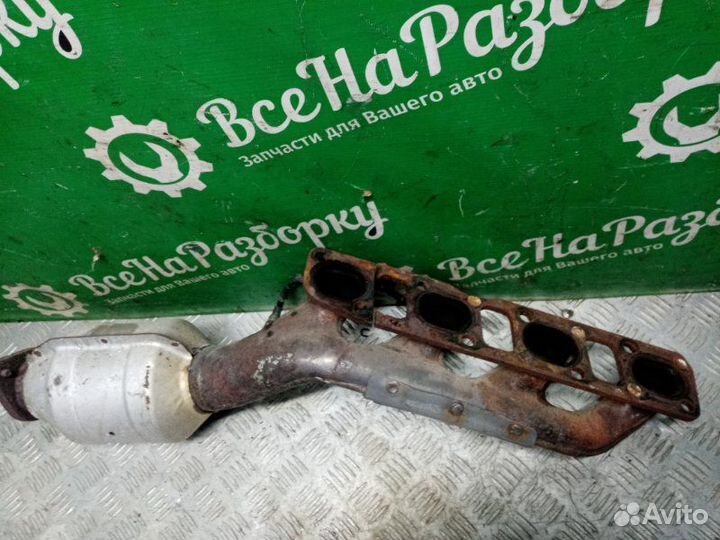 Выпускной коллектор с катализатором левый Infiniti
