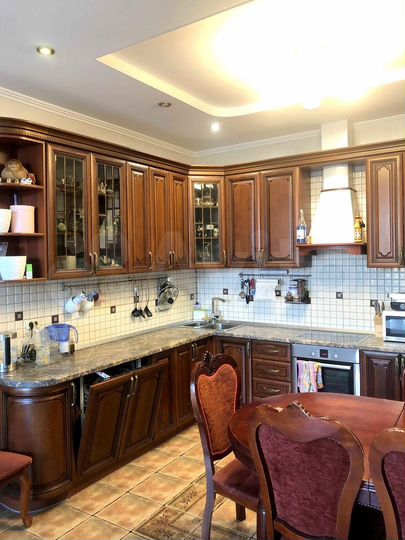 4-к. квартира, 102 м², 4/11 эт.