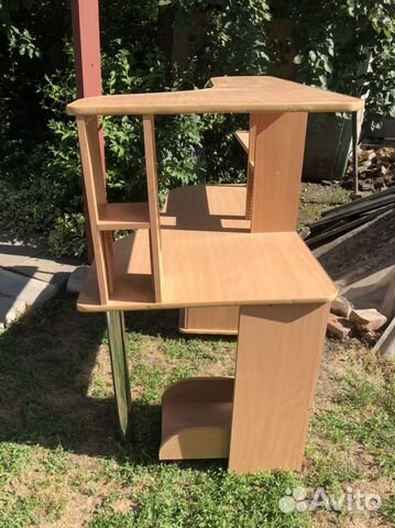 Компьютерный стол