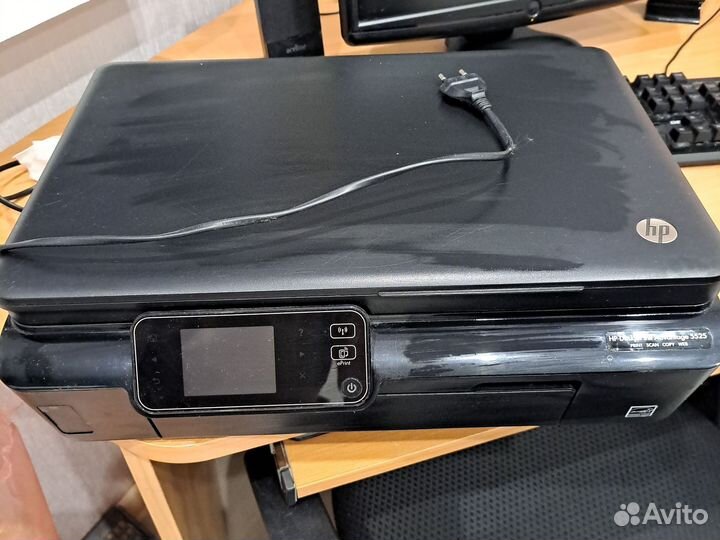 Принтер HP Deskjet Ink Advantage 5525