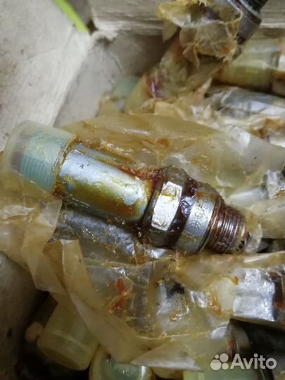 Свеча зажигания Военная на мотоцикл, снегоход