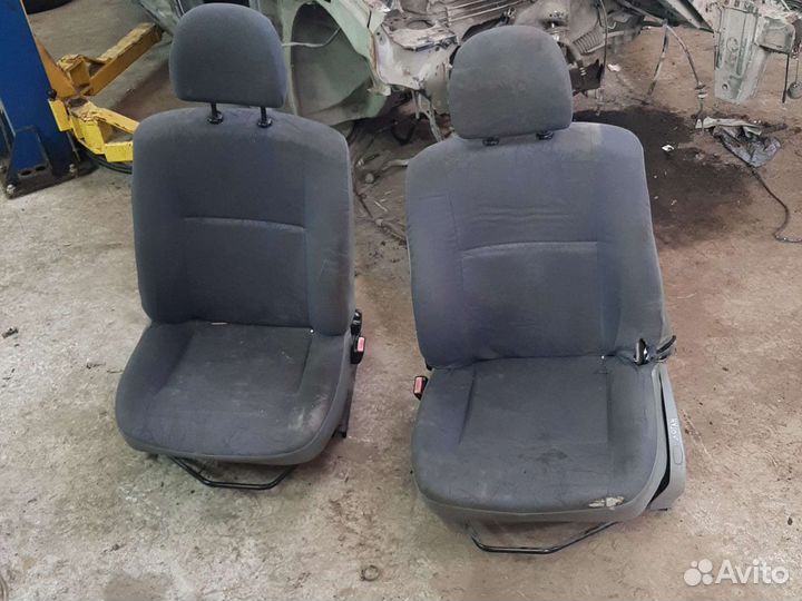 Сиденье пассажирское renault logan1