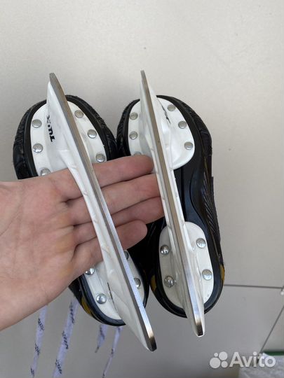 Хоккейные коньки bauer