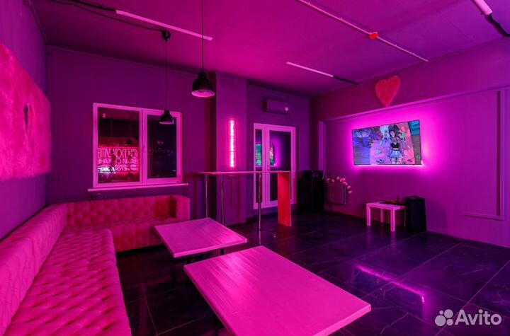 Аренда лофта с пилоном