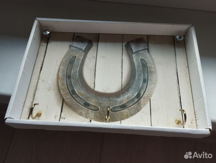 Ключница настенная