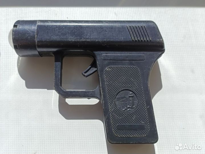 Игрушка СССР пистолет фонарик