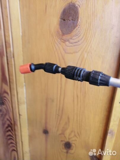 Опрыскиватель садовый ручной