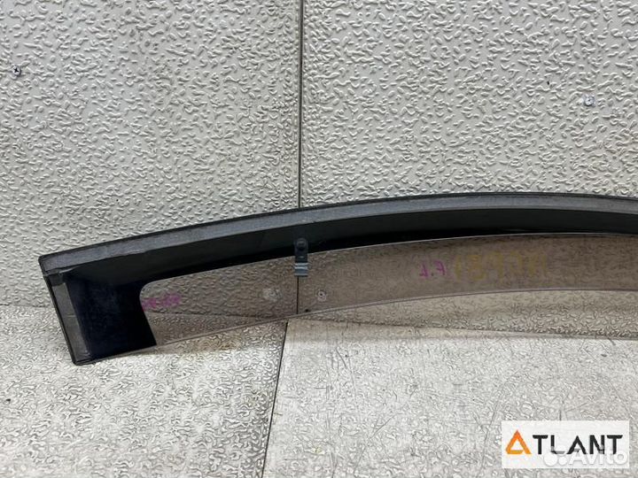 Ветровик передний левый toyota sienta