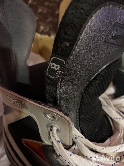 Хоккейные коньки bauer