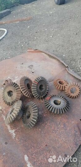 Шестерни и валы к роторной косилке крн 2.1