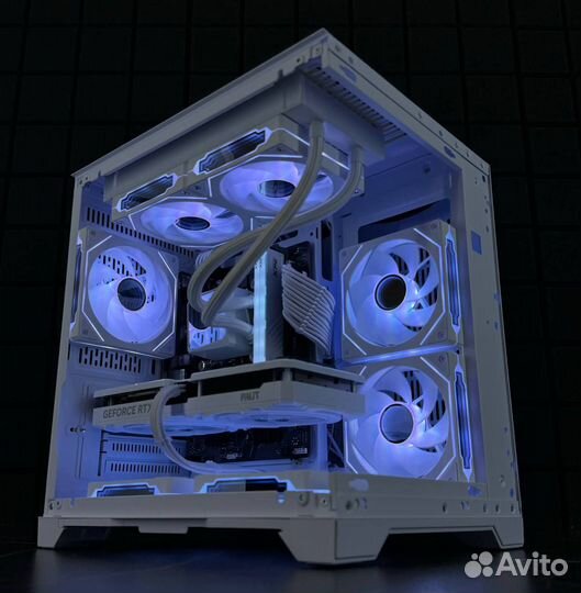 Новый-мощный белый игровой компьютер