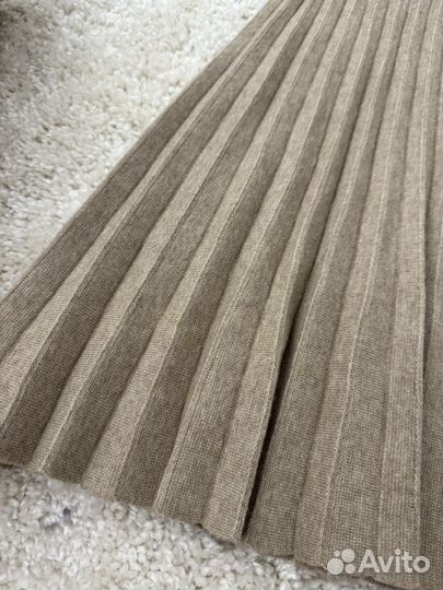 Новая трикотажная юбка в складку