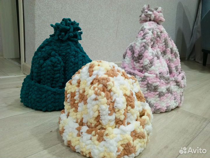 Вязанные шапки ручной работы