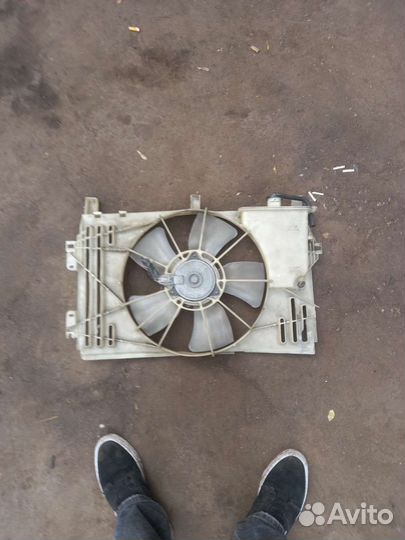 Дифузор Toyota avensis 250 1.8