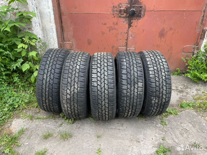 Bridgestone Dueler A/T 693 III 265/65 R17