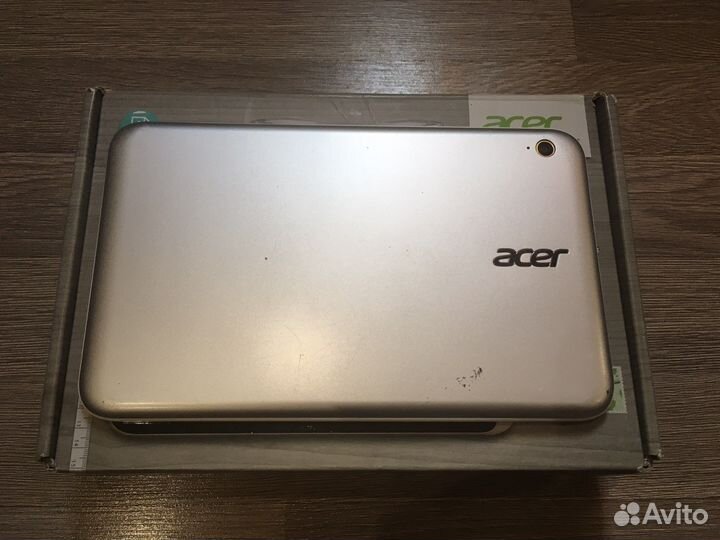 Планшет Acer W3-810