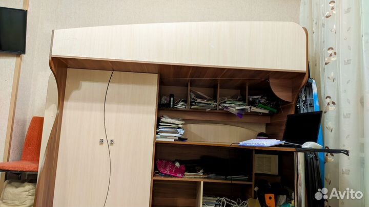 Детская кровать со столом и шкафом 200*90