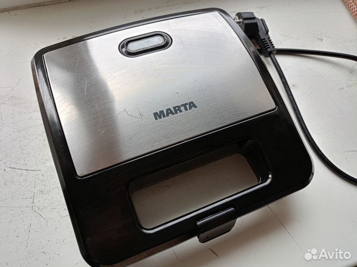 Вафельница Marta бу
