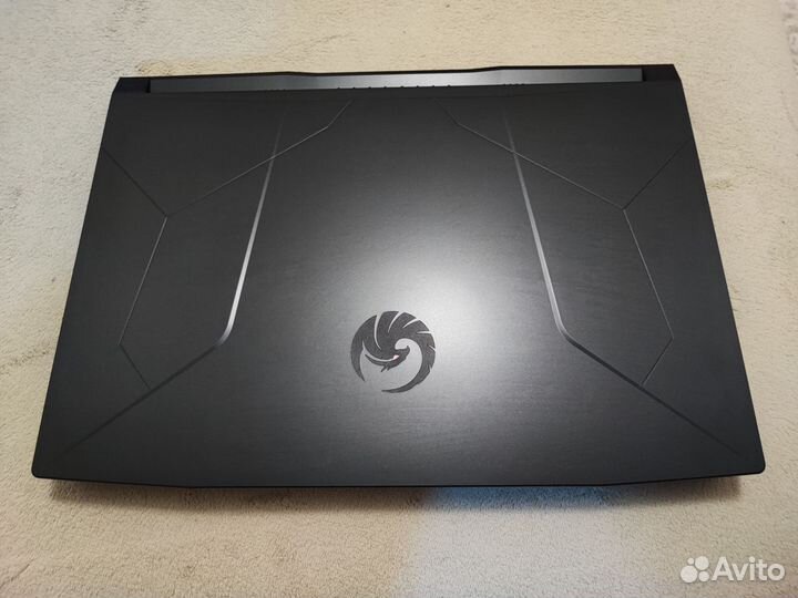 Игровой ноутбук MSI Bravo