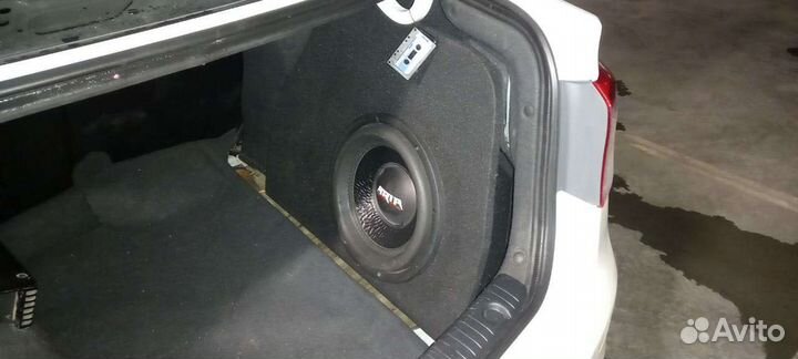 Короб в заднее правое крыло