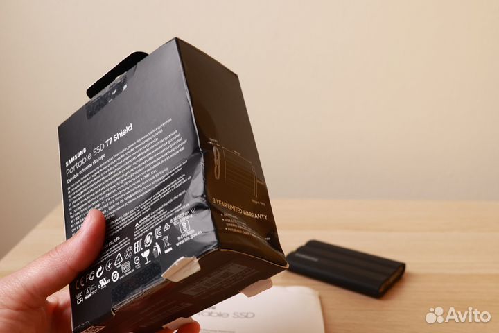 Samsung Portable SSD T7 Shield 1TB