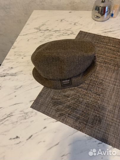 Головные уборы женские